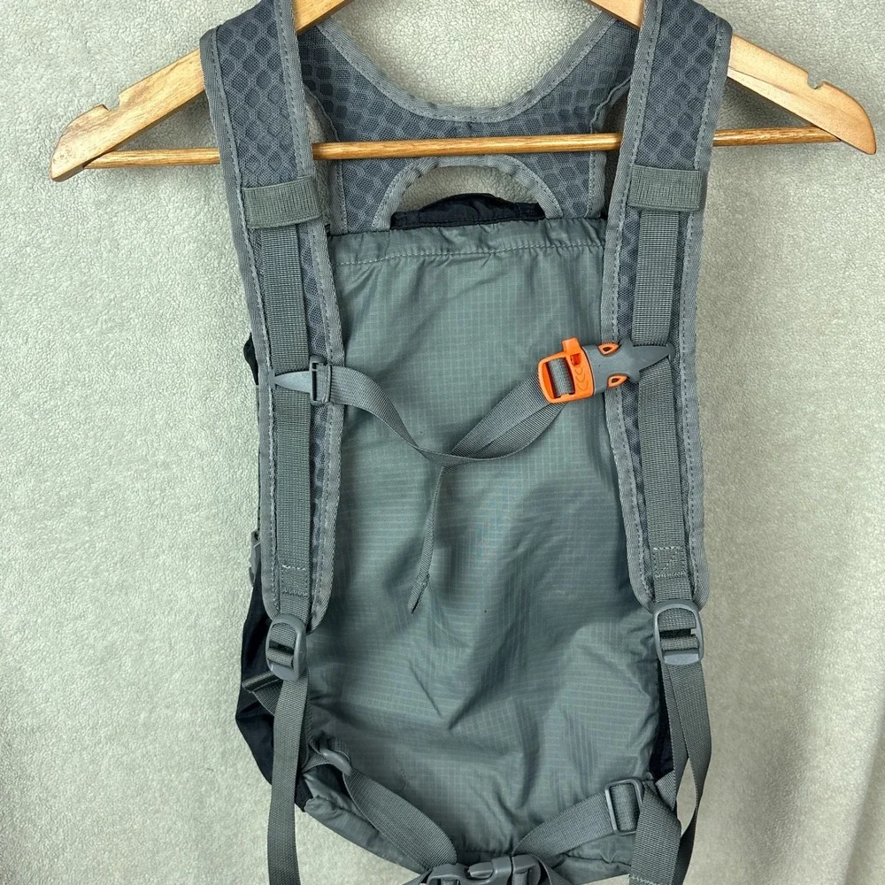 REI Flash 18 Drawstring Packable Lightweight Hiking Daypack Black